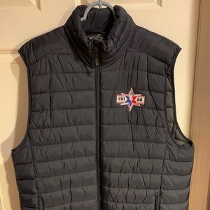 It’s 2020 nba all star puffy vest in excellent condition size XL navy blue